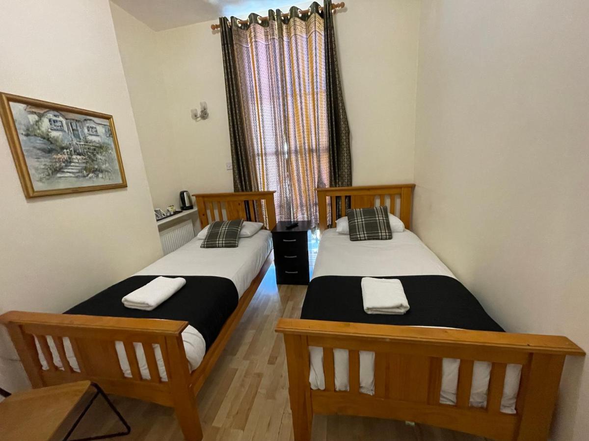 Kings Cross Hotel Лондон Экстерьер фото