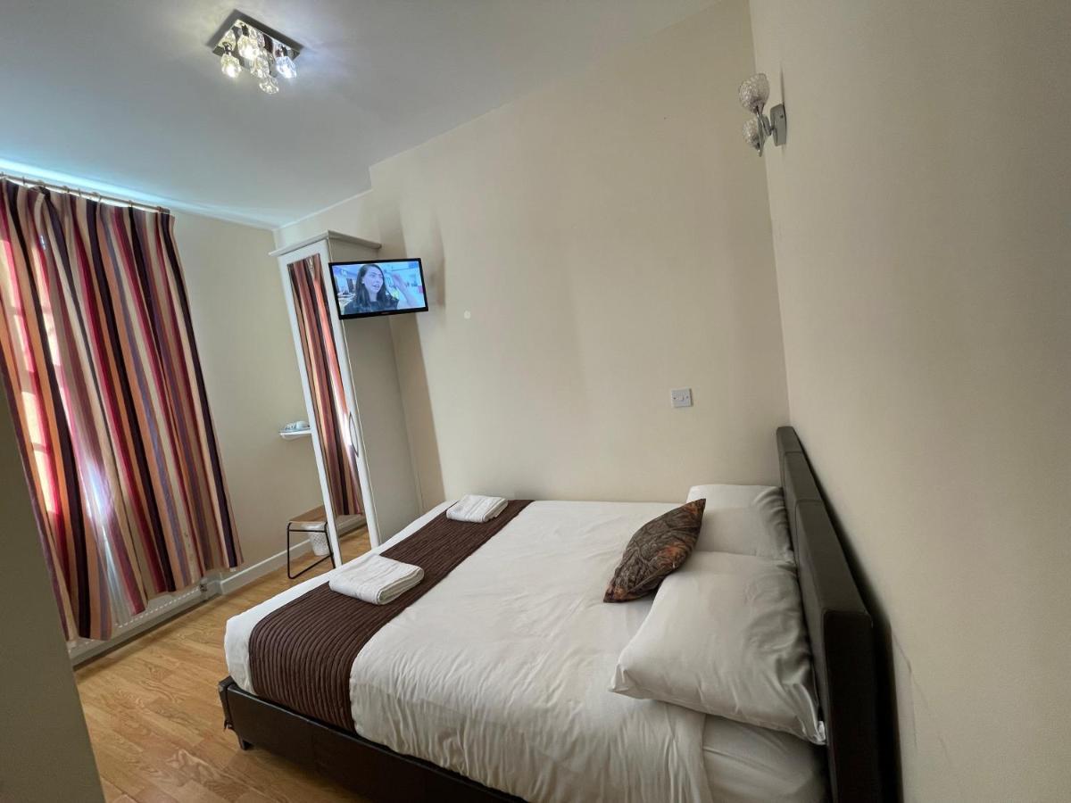Kings Cross Hotel Лондон Экстерьер фото