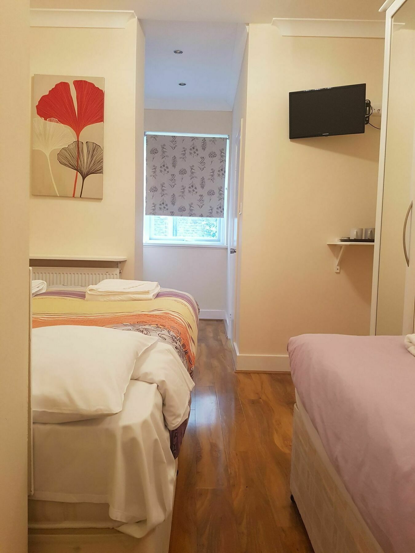 Kings Cross Hotel Лондон Экстерьер фото