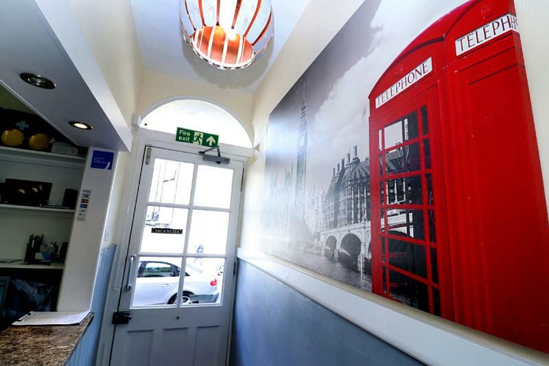 Kings Cross Hotel Лондон Экстерьер фото