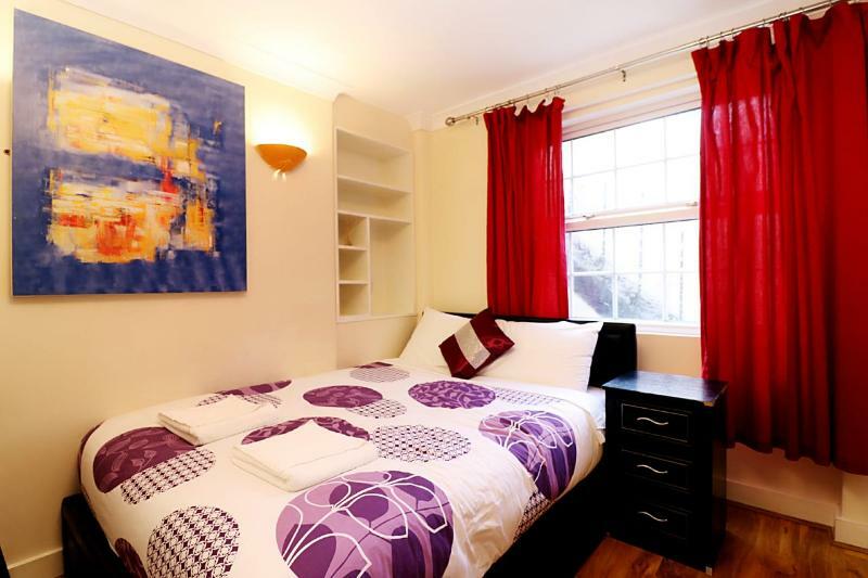 Kings Cross Hotel Лондон Экстерьер фото