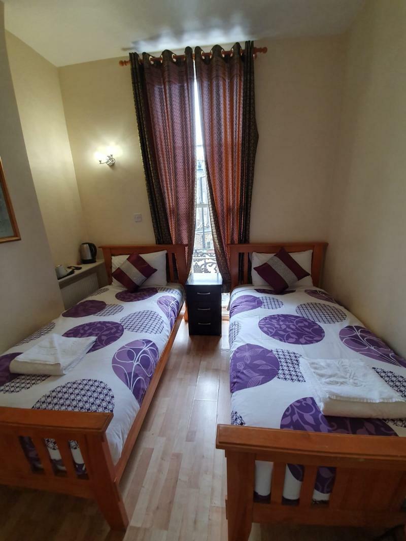 Kings Cross Hotel Лондон Экстерьер фото