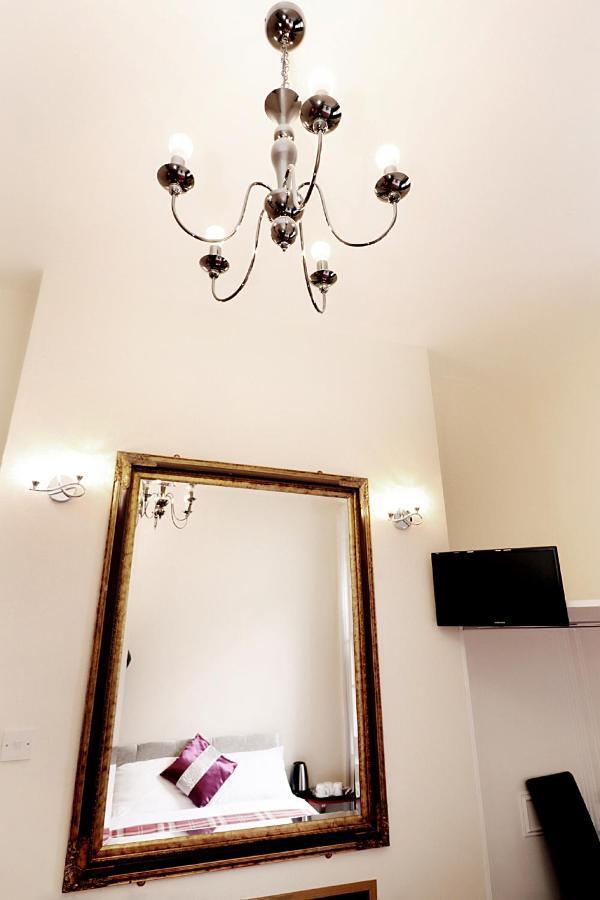 Kings Cross Hotel Лондон Экстерьер фото